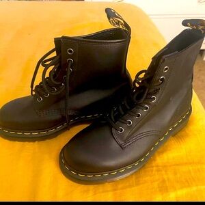 Doc Martens 1460- smooth leather